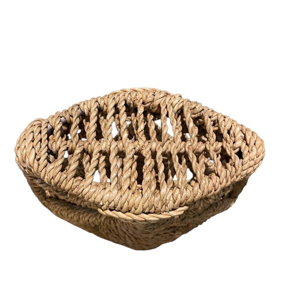 Handmade Woven Brown Seagrass Vase With & Floral Pattern, NWOT - Picture 5 of 7